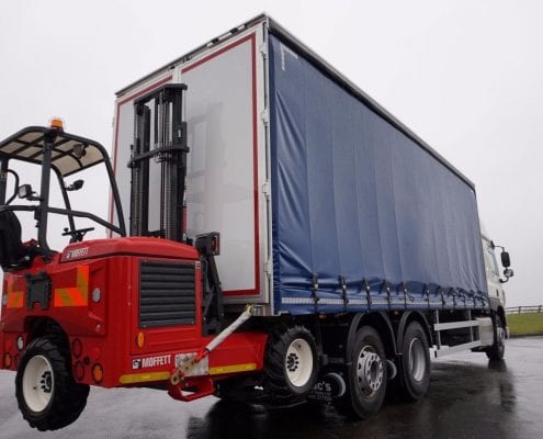 Moffet Forklift Mounted To Read of Curtainsider Truck